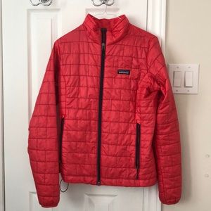 Patagonia lightweight puffer jacket - red - size Small